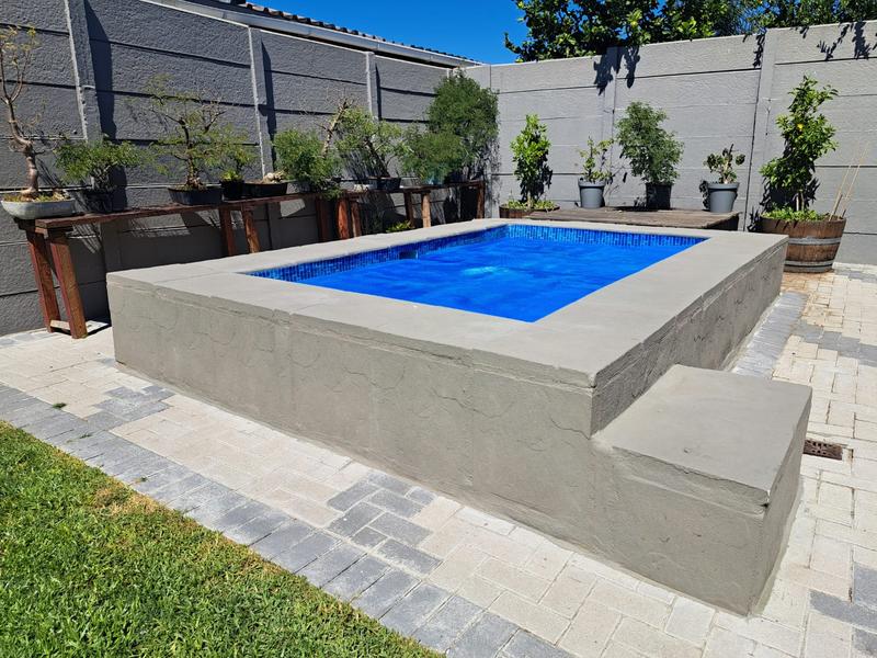 3 Bedroom Property for Sale in Vredekloof East Western Cape